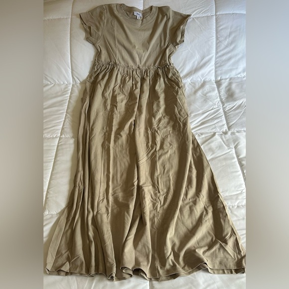 zia Dresses & Skirts - NWOT ZIA Dress Sz Medium